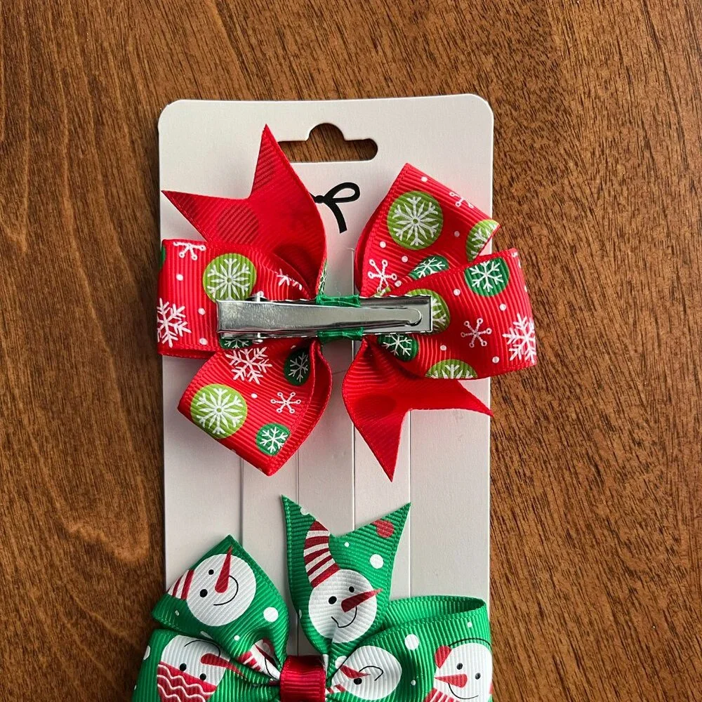 Christmas bow hairclips NWOT